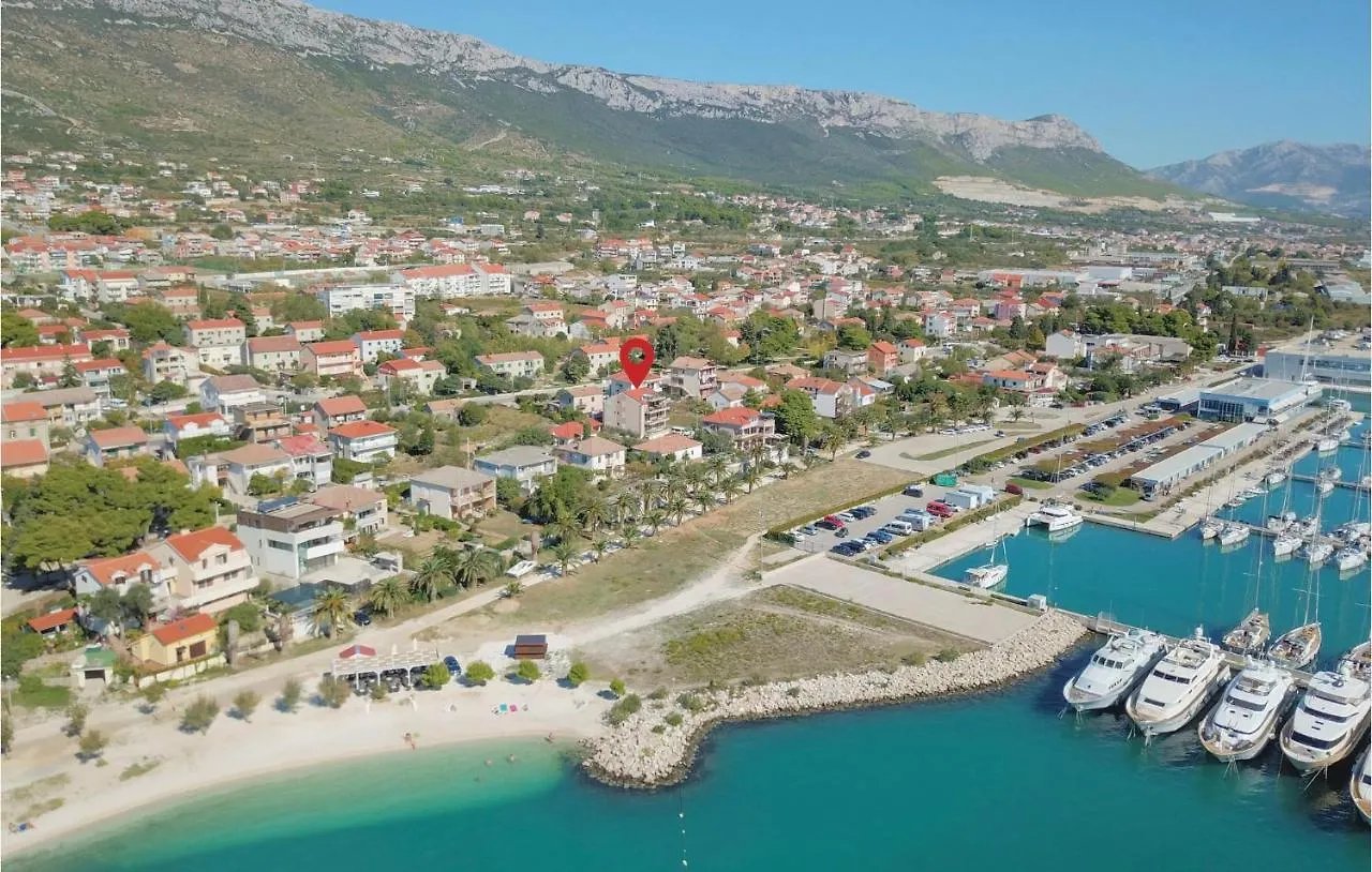 1 Bedroom Stunning Apartment In Kastel Gomilica Kastela